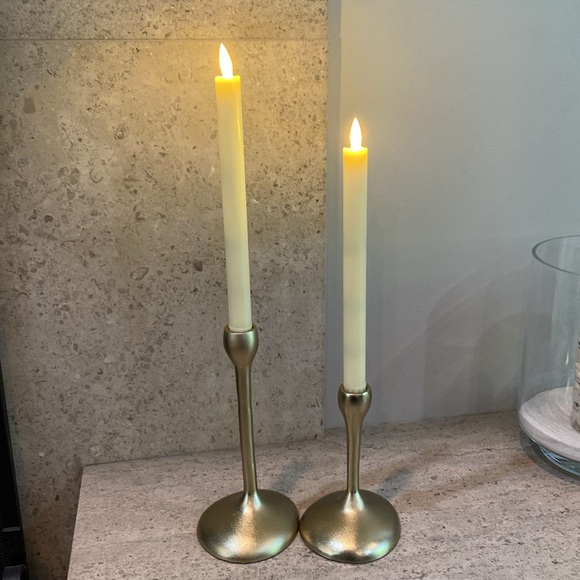 Battery Operated Faux Candles. Set Of 2. - Picture 4 of 8